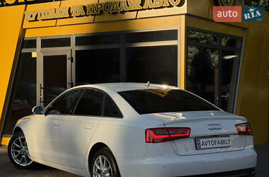 Седан Audi A6 2012 в 