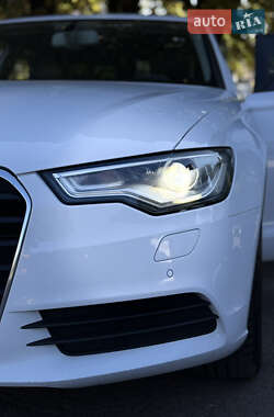 Седан Audi A6 2012 в 