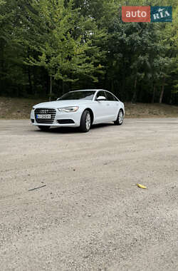 Седан Audi A6 2014 в 