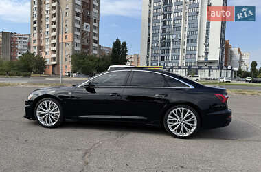 Седан Audi A6 2018 в 