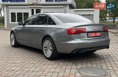 Седан Audi A6 2015 в 