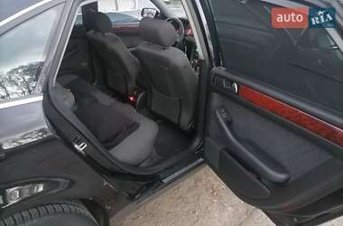 Седан Audi A6 2004 в 