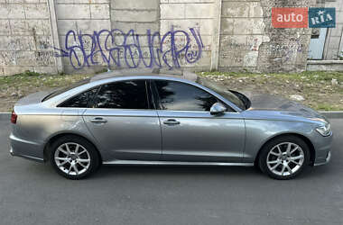 Седан Audi A6 2015 в 