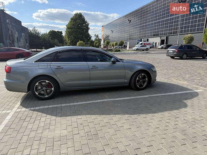 Седан Audi A6 2012 в Луцке