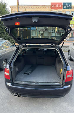 Универсал Audi A6 2004 в 