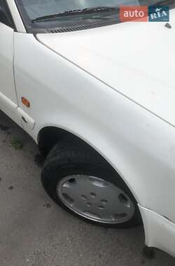 Седан Audi A6 1995 в 
