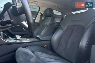 Седан Audi A6 2018 в 