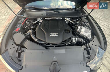 Седан Audi A6 2019 в 
