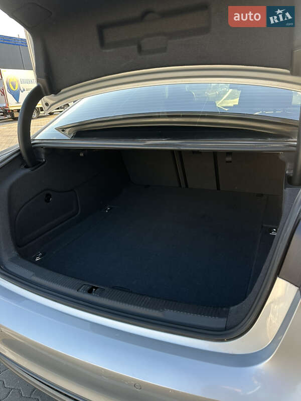 Седан Audi A6 2014 в Ивано-Франковске