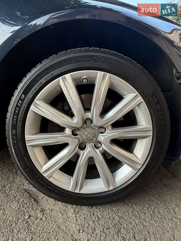 Седан Audi A6 2014 в Львове