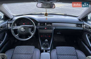 Седан Audi A6 2001 в 