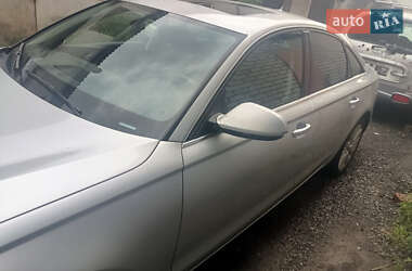 Седан Audi A6 2013 в 