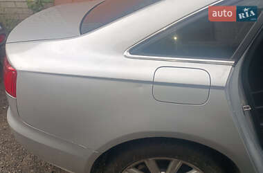 Седан Audi A6 2013 в 