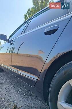 Седан Audi A6 2009 в 