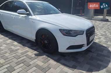 Седан Audi A6 2012 в Каневі