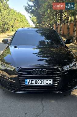 Седан Audi A6 2015 в 