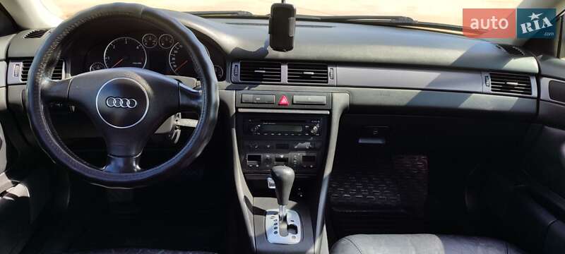 Седан Audi A6 2003 в Коростене
