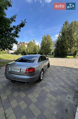 Седан Audi A6 2004 в 