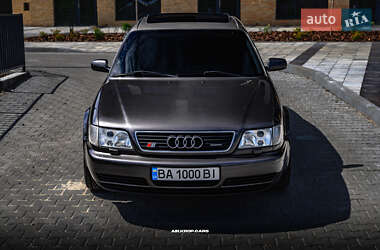 Седан Audi A6 1995 в 