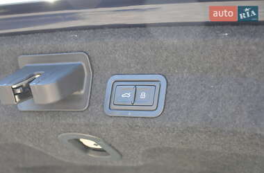 Седан Audi A6 2021 в 