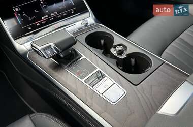 Седан Audi A6 2018 в 