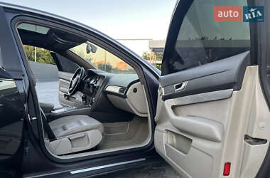 Седан Audi A6 2004 в 