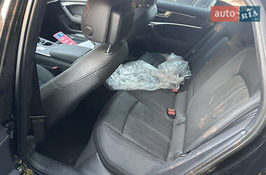 Седан Audi A6 2019 в 