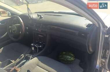 Универсал Audi A6 2004 в 