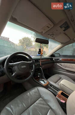 Седан Audi A6 2001 в 