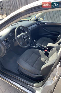 Универсал Audi A6 2003 в Жовкве