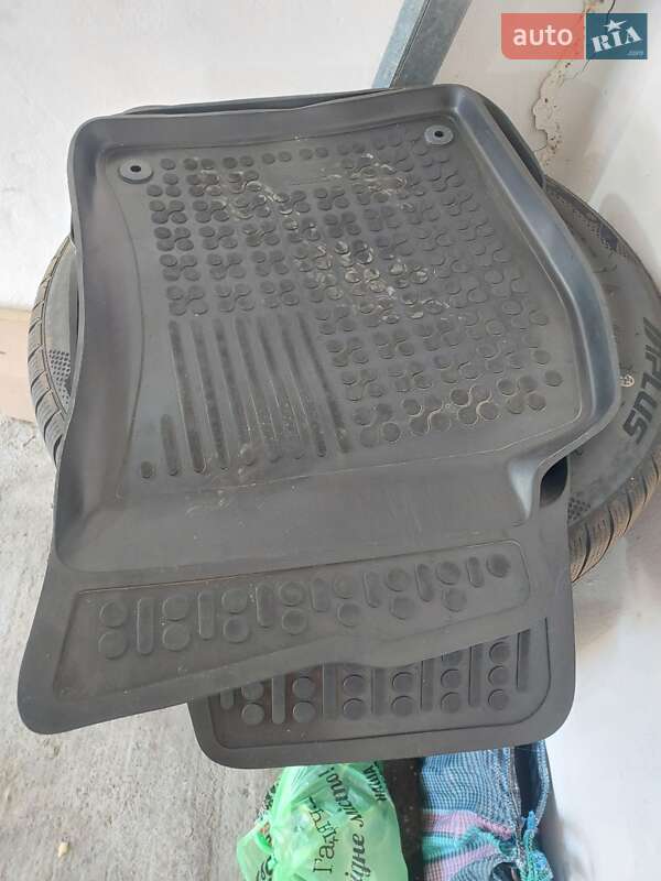 Универсал Audi A6 2010 в Гадяче фото 23 Универсал Audi A6 2010 в Гадяче