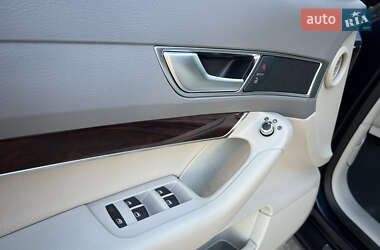 Седан Audi A6 2010 в 