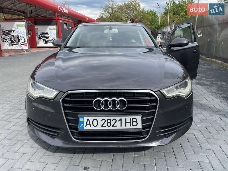 Седан Audi A6 2011 в 