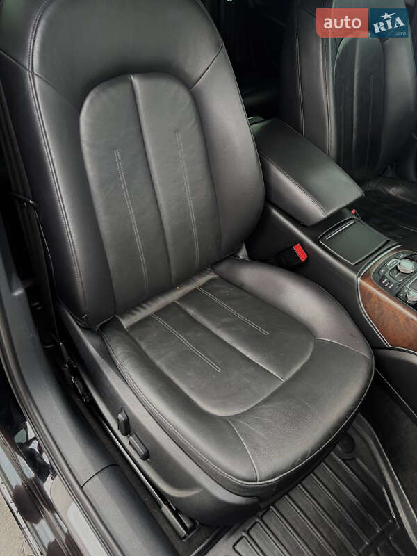 Седан Audi A6 2013 в Мукачево