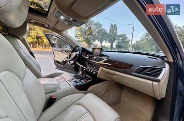 Седан Audi A6 2012 в 