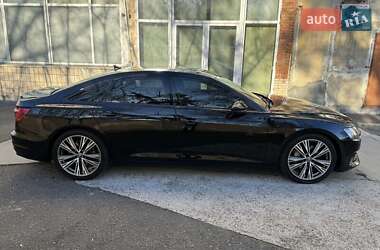 Седан Audi A6 2019 в 
