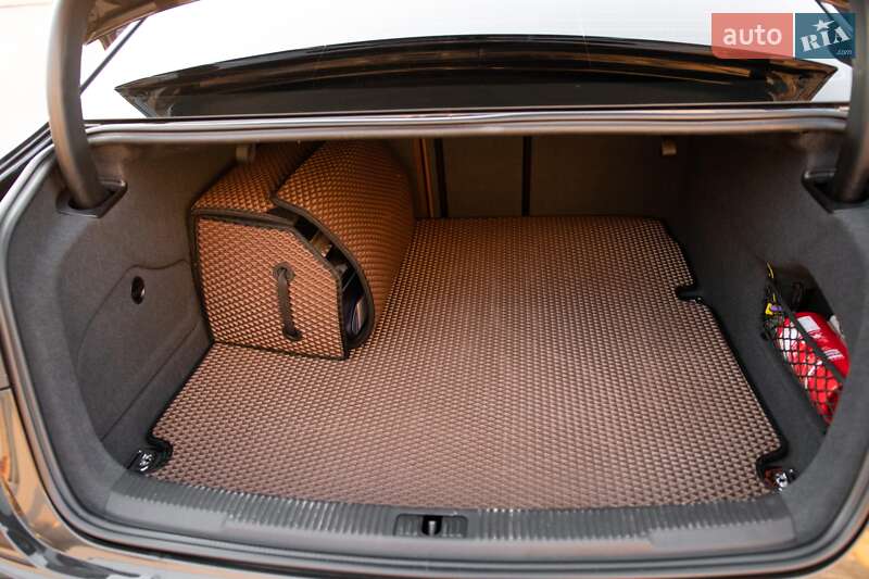 Седан Audi A6 2013 в Виннице