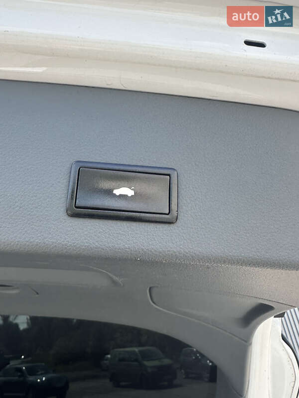 Универсал Audi A6 2011 в Днепре