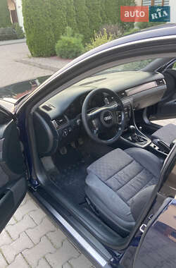 Седан Audi A6 2000 в 