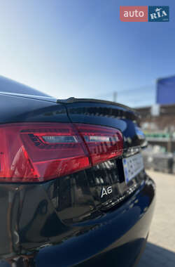Седан Audi A6 2011 в 
