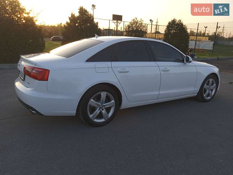 Седан Audi A6 2011 в Олександрії