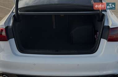 Седан Audi A6 2014 в Львові