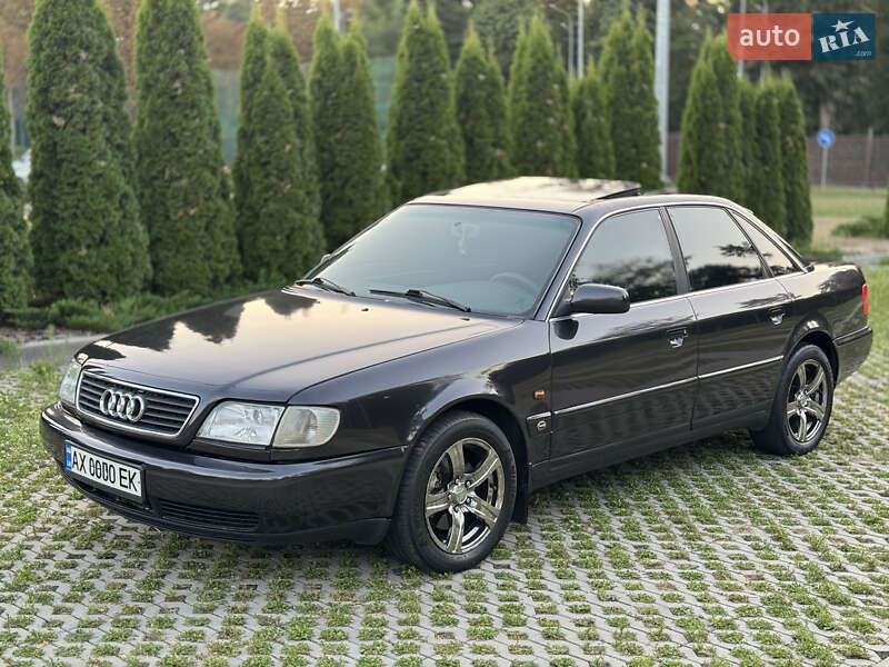 Седан Audi A6 1995 в 