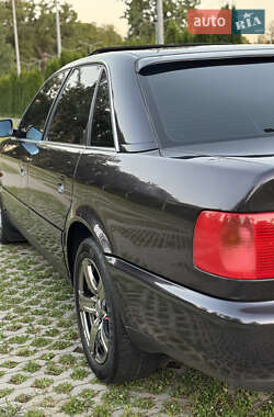 Седан Audi A6 1995 в 