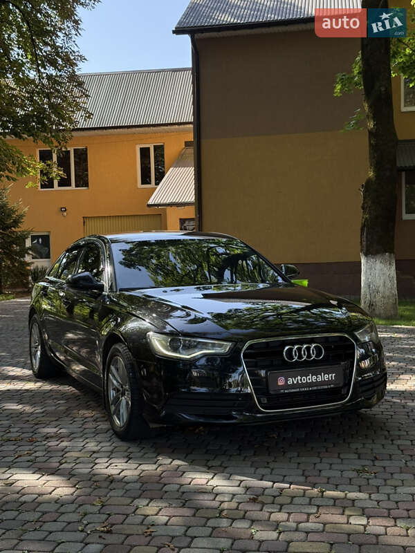 Седан Audi A6 2013 в 