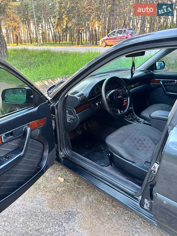 Седан Audi A6 1996 в Глухове