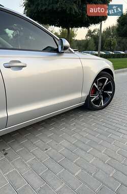 Универсал Audi A6 2013 в 