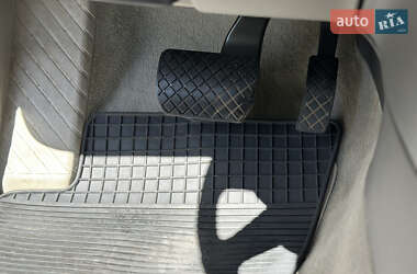 Седан Audi A6 2010 в 