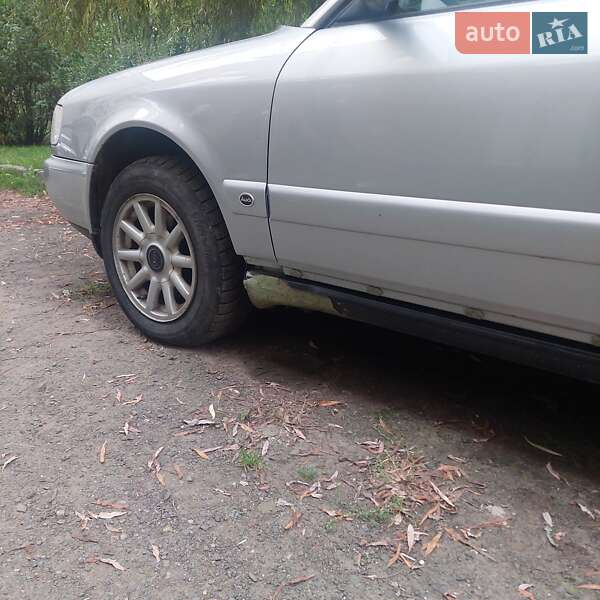 Седан Audi A6 1996 в Великом Березном