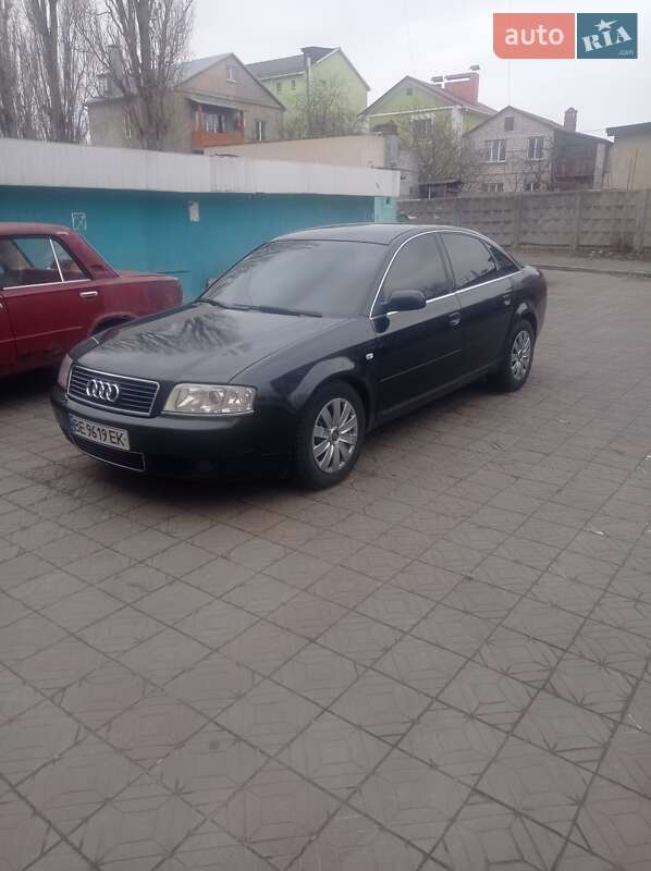 Седан Audi A6 2004 в 